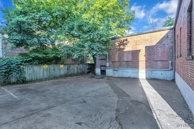 $1,600 | 522 Franklin Street, Buffalo, NY 14202