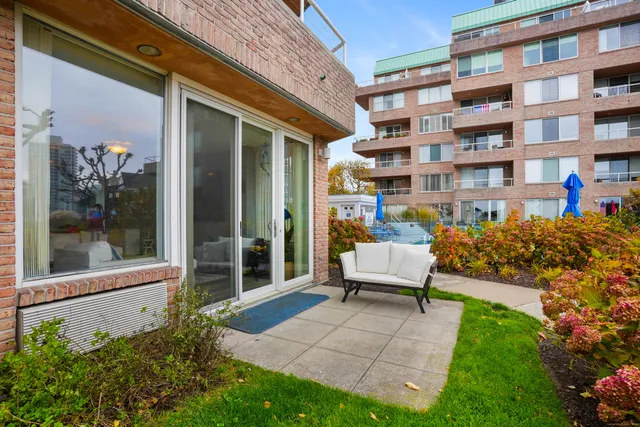 $505,000 | 98 Southfield Avenue, Unit 101, Stamford, CT 06902