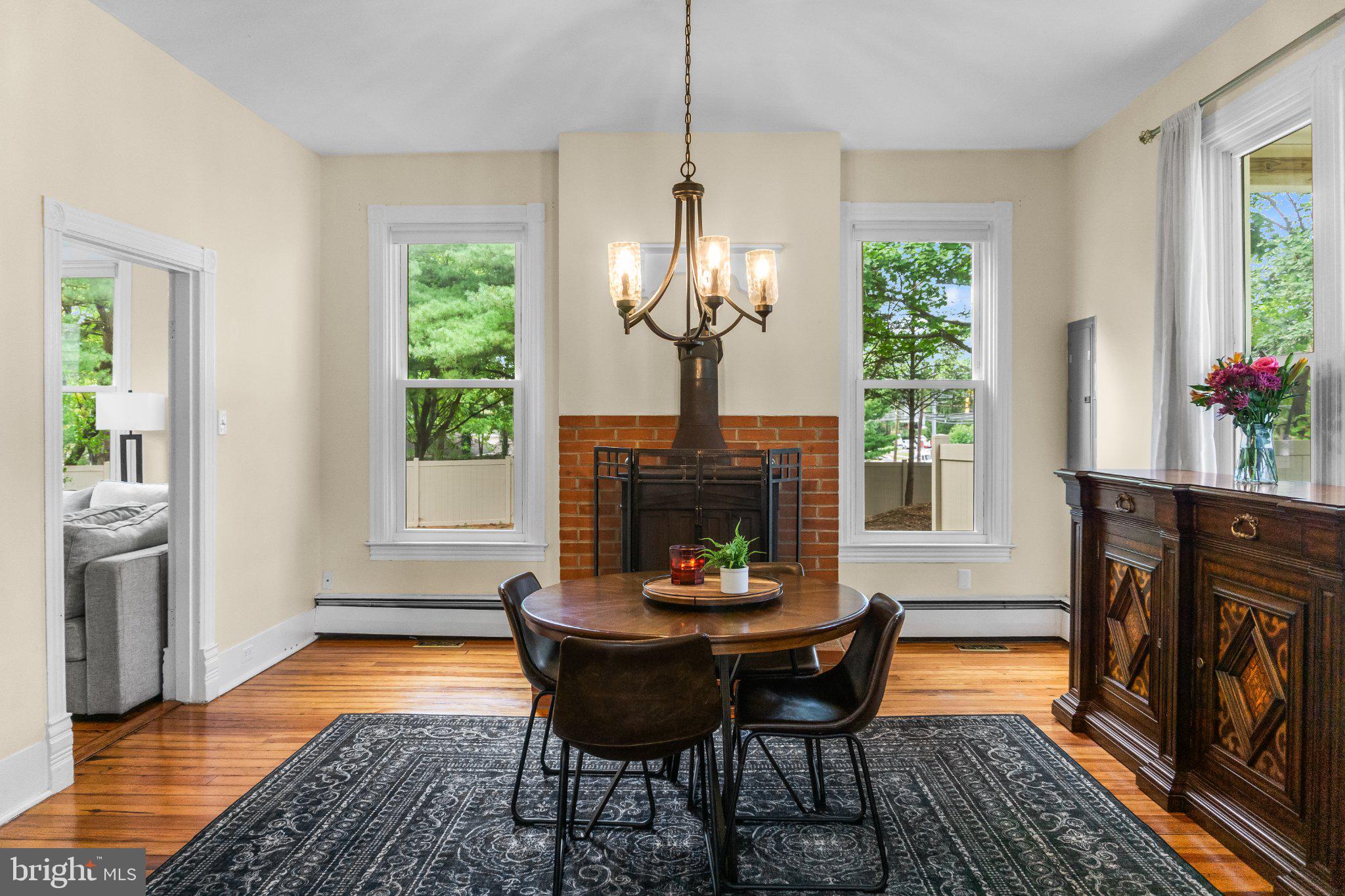 19201 Liberty Mill Road Germantown, MD 20874 - Photo 7 of 37 Gallery Image 7