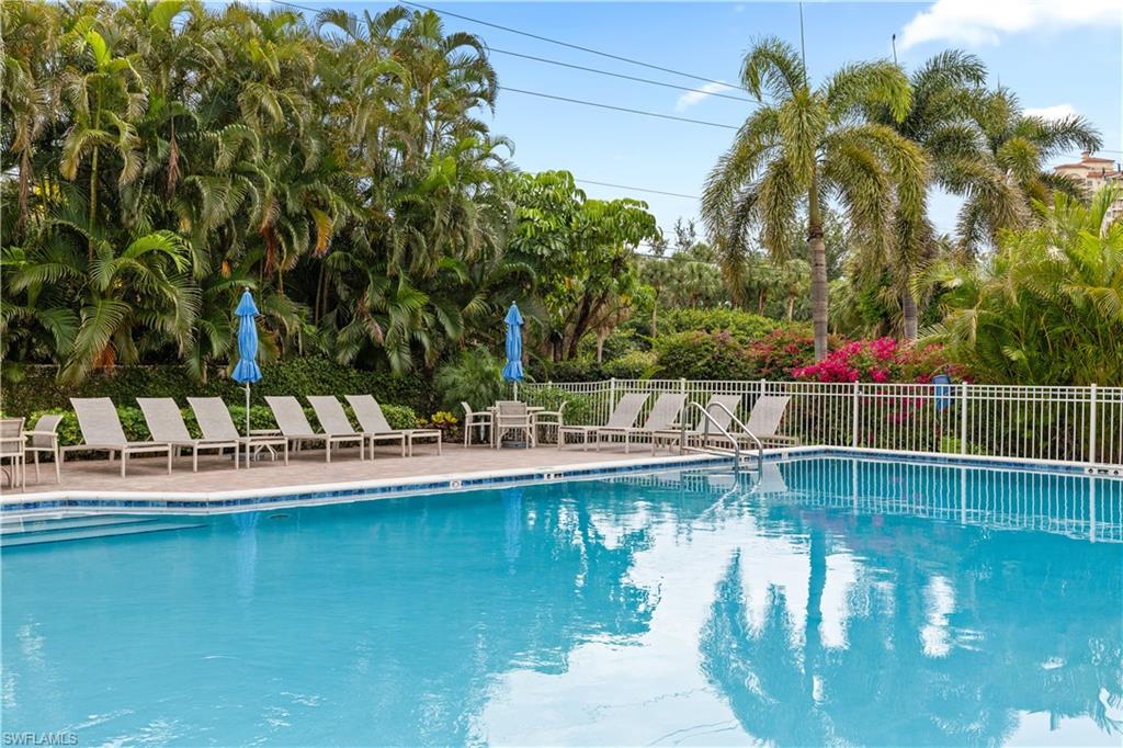 565 Beachwalk Circle, Unit T102 Naples, FL 34108 - Photo 30 of 33