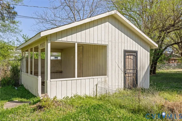 $1,391 | 107 South 9th Avenue, Hopewell, VA 23860