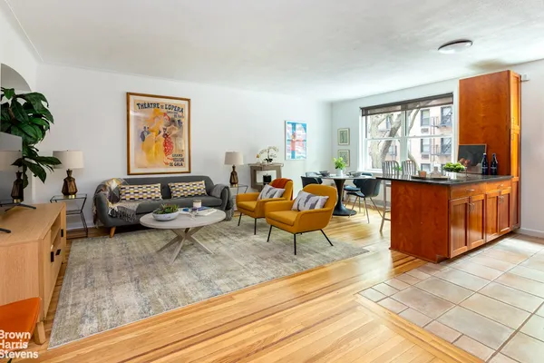 $599,000 | 310 West 55th Street, Unit 2F | Hell's Kitchen