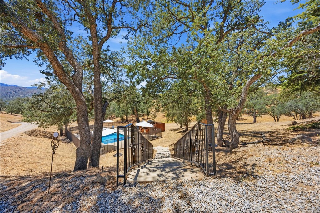 20205 Old Town Road Tehachapi, CA 93561 - Photo 62 of 75