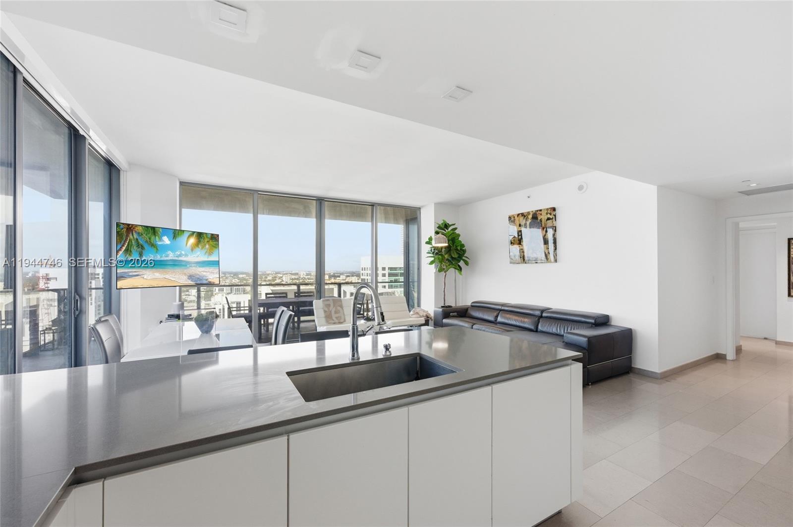 88 Southwest 7th Street, Unit 2302 Miami, FL 33130 - Photo 14 of 43