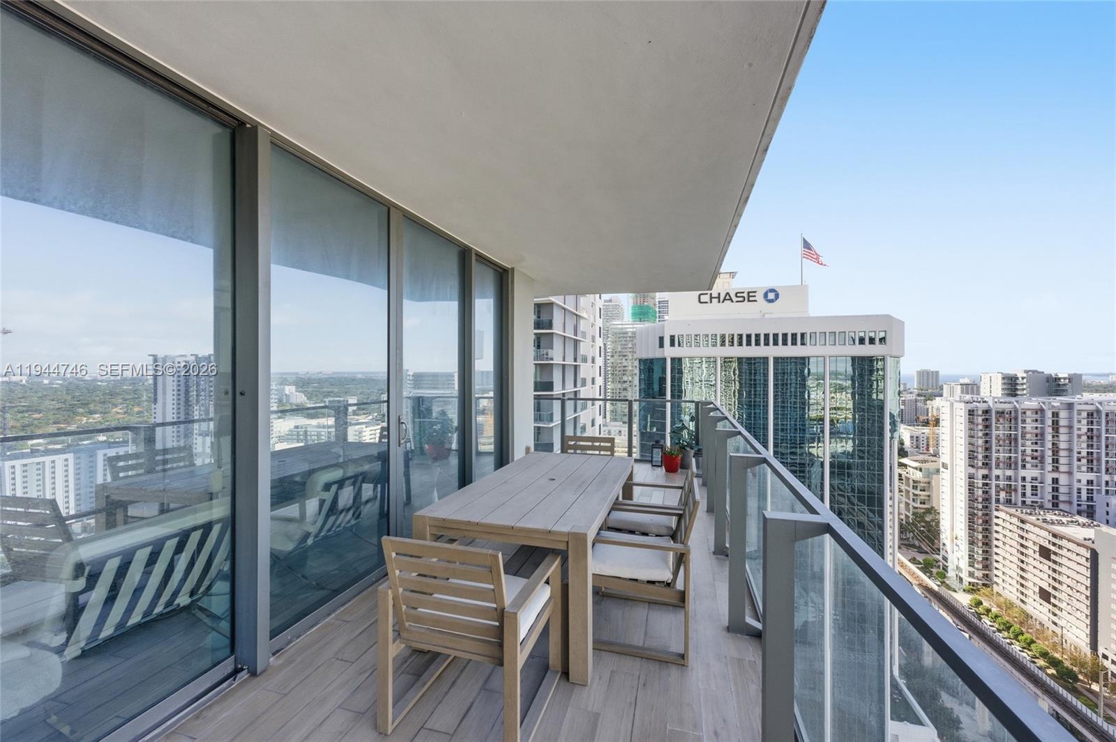 88 Southwest 7th Street, Unit 2302 Miami, FL 33130 - Photo 21 of 43