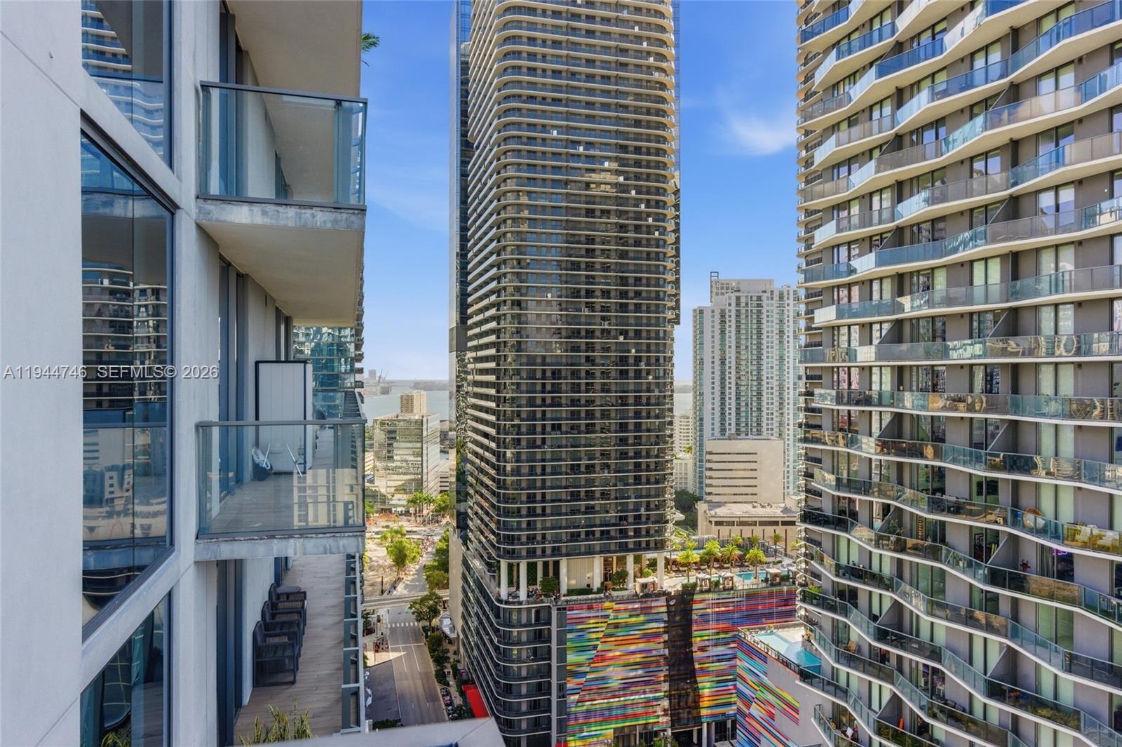 88 Southwest 7th Street, Unit 2302 Miami, FL 33130 - Photo 26 of 43