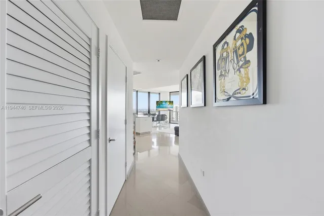 $1,450,000 | 88 Southwest 7th Street, Unit 2302, Miami, FL 33130