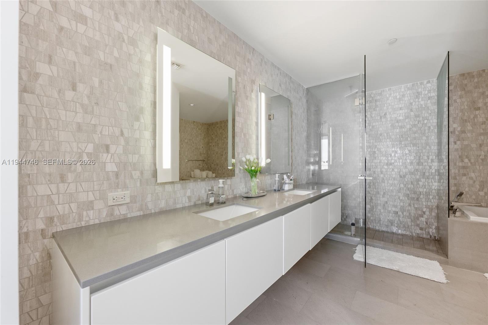 88 Southwest 7th Street, Unit 2302 Miami, FL 33130 - Photo 35 of 43