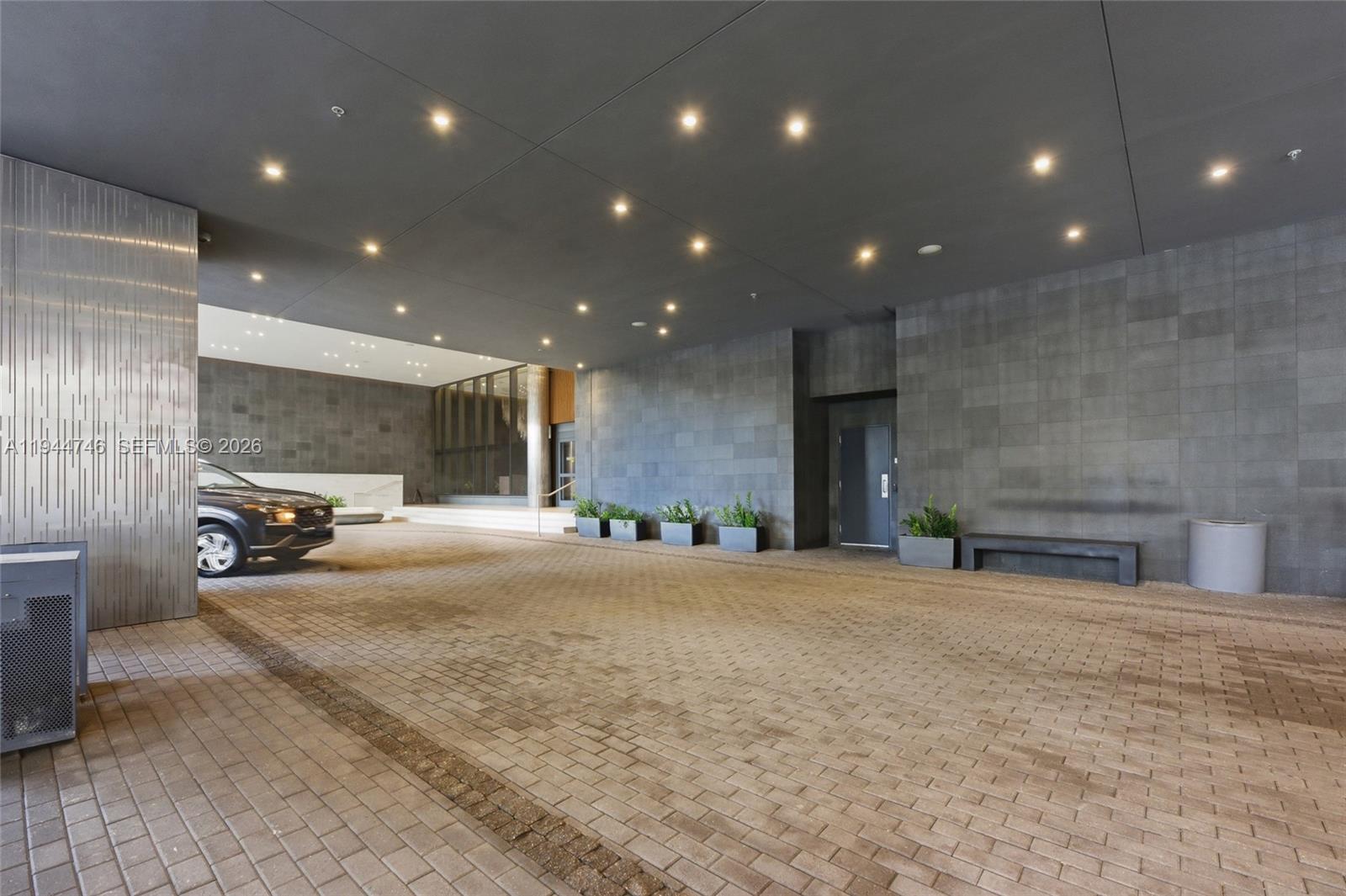 88 Southwest 7th Street, Unit 2302 Miami, FL 33130 - Photo 40 of 43