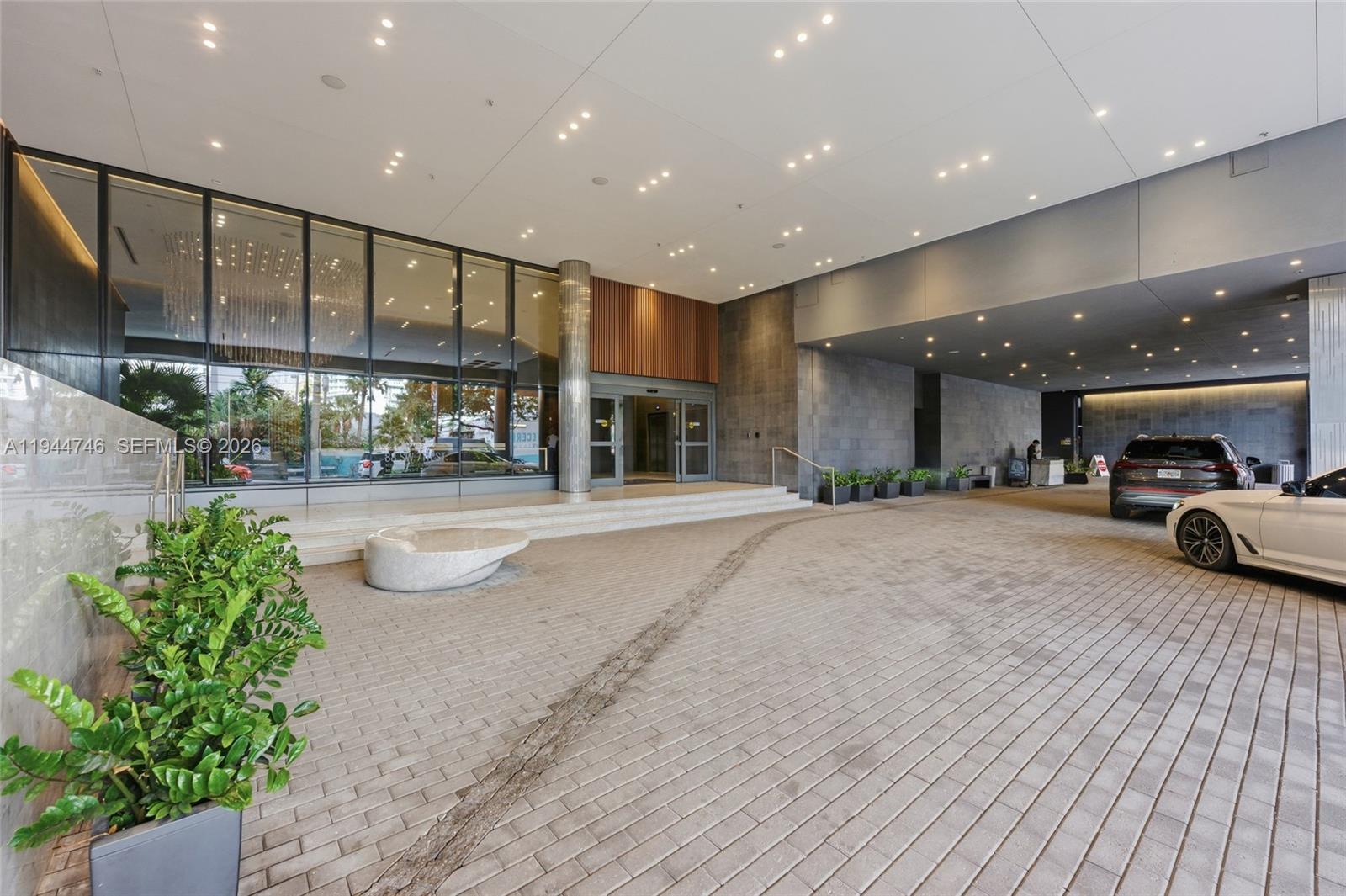 88 Southwest 7th Street, Unit 2302 Miami, FL 33130 - Photo 41 of 43