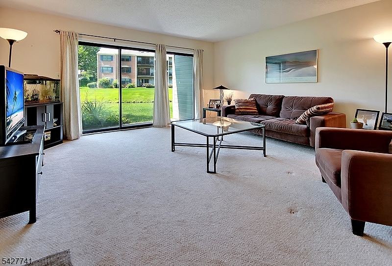 115 Irving Place Bernards, NJ 07920 - Photo 2 of 22