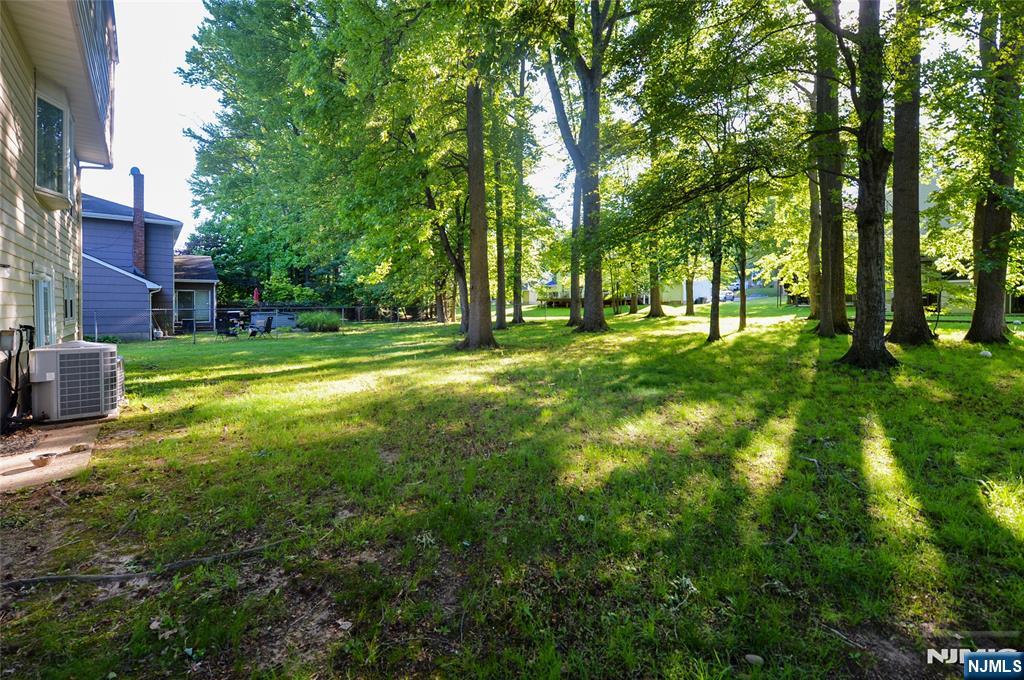 85 B Primrose Lane, Unit 85B Paramus, NJ 07652 - Photo 16 of 16