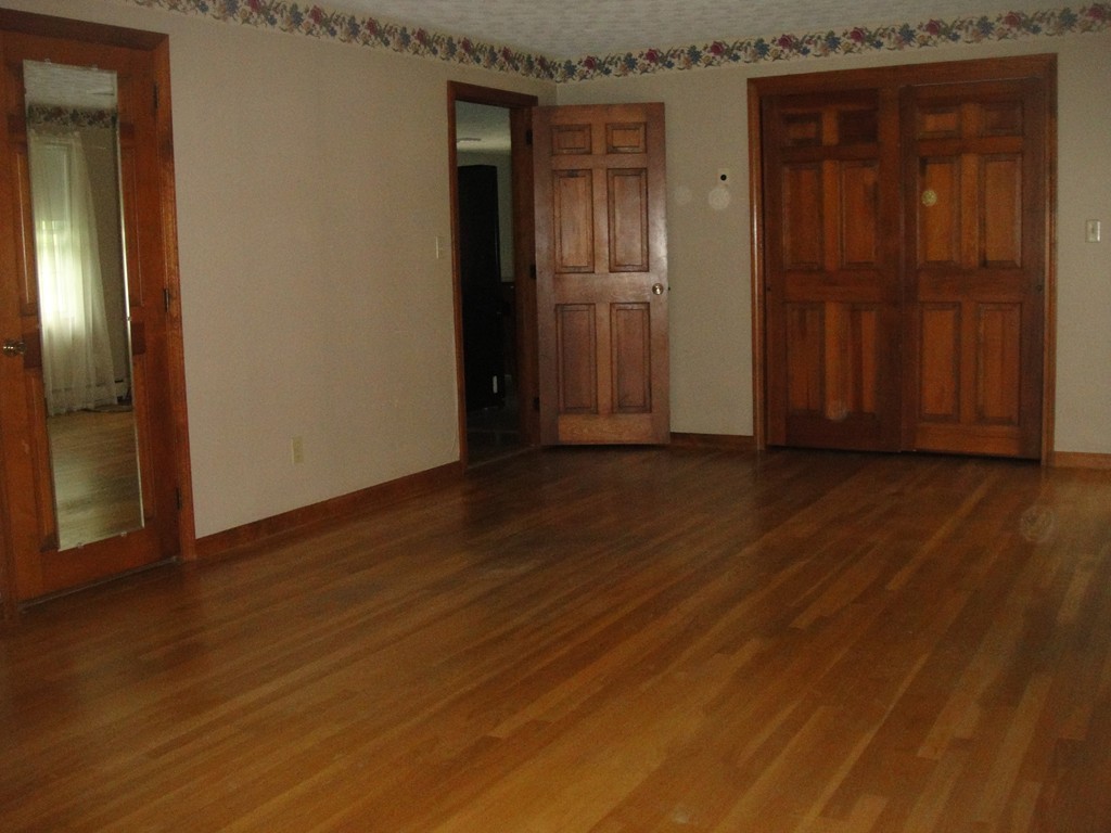 17 Countryside Road Grafton, MA 01536 - Photo 11 of 27 Gallery Image 11