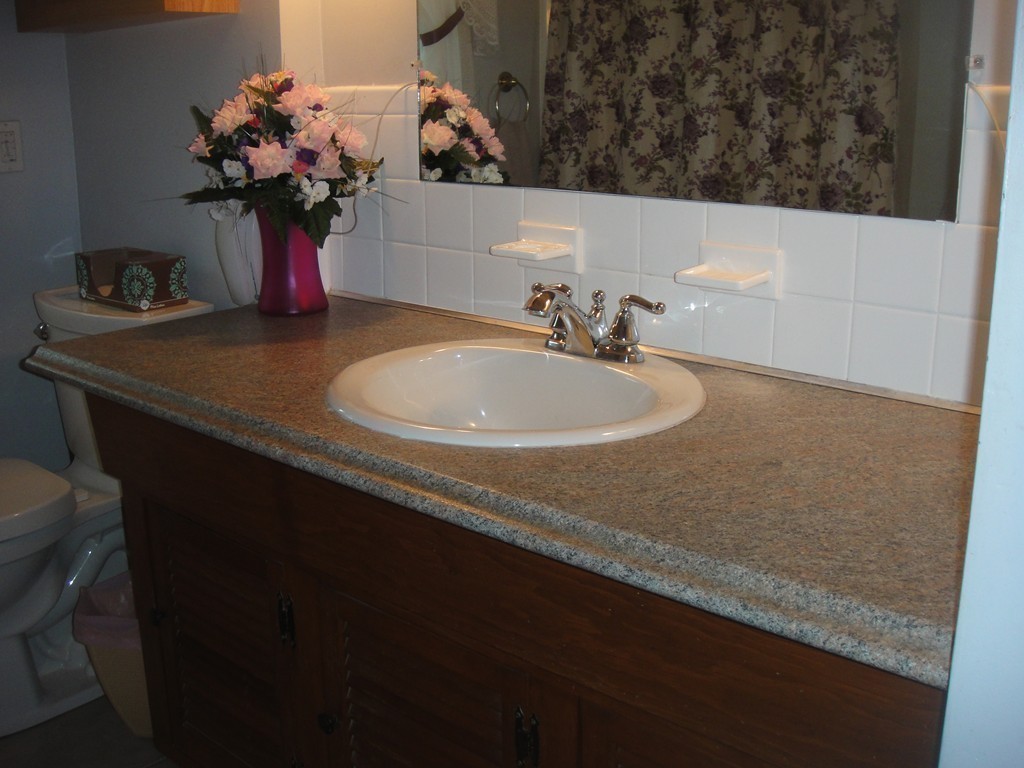 17 Countryside Road Grafton, MA 01536 - Photo 13 of 27 Gallery Image 13