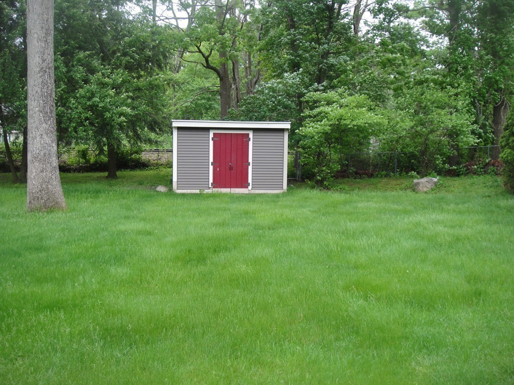 17 Countryside Road Grafton, MA 01536 - Photo 25 of 27 Gallery Image 25