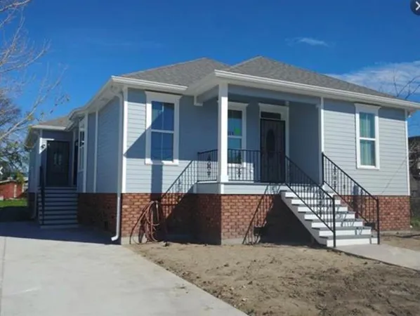 $2,750 | 5909 Debore Drive, New Orleans, LA 70126