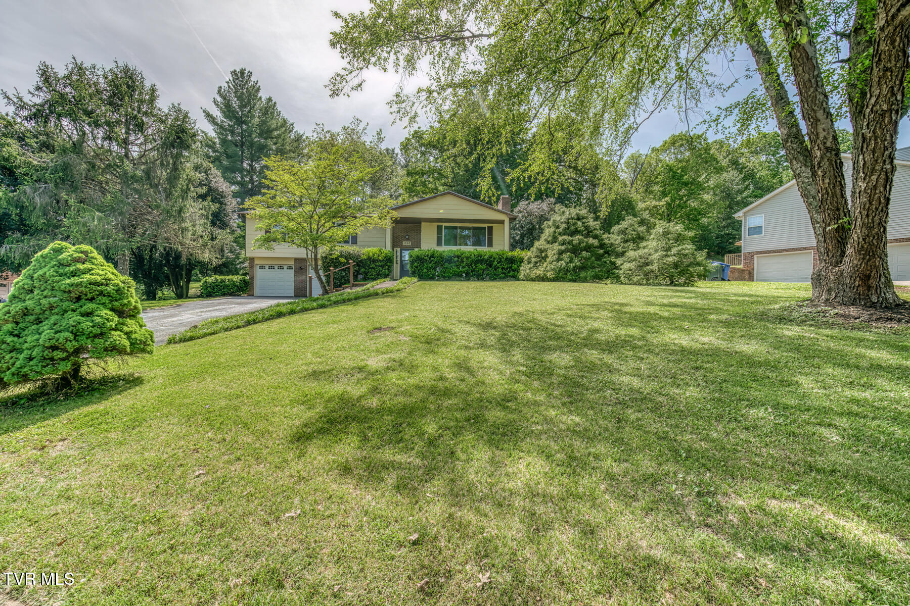 1207 Kevin Lane Greeneville, TN 37745 - Photo 1 of 101 1207 Kevin Ln-Ext2