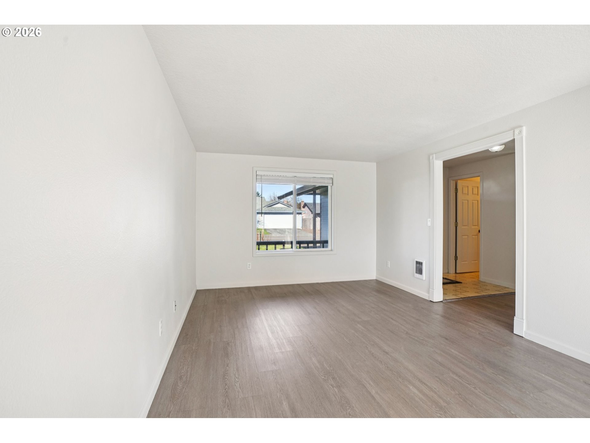 16005 Northeast 4th Street Vancouver, WA 98684 - Photo 4 of 28