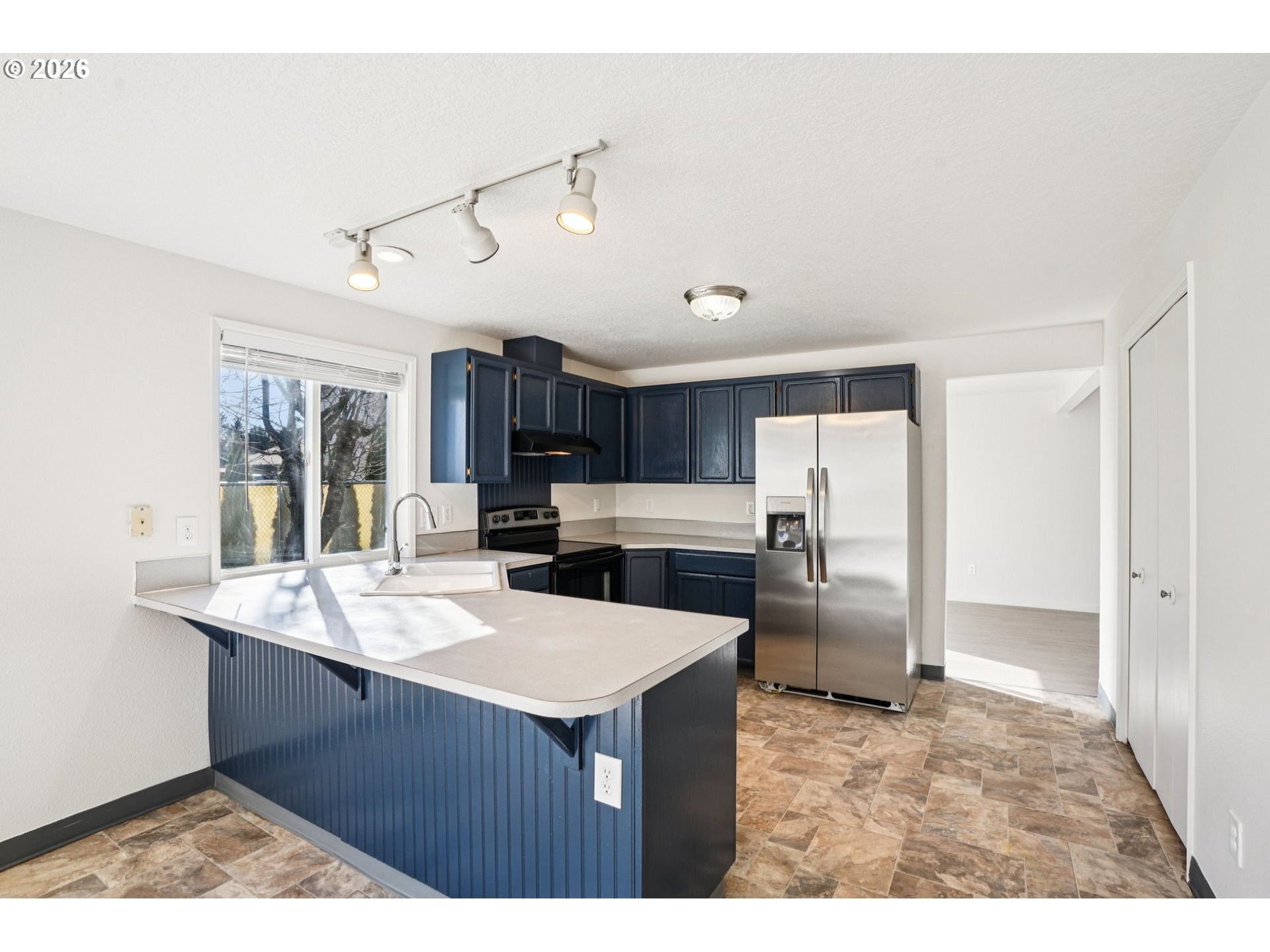 16005 Northeast 4th Street Vancouver, WA 98684 - Photo 8 of 28