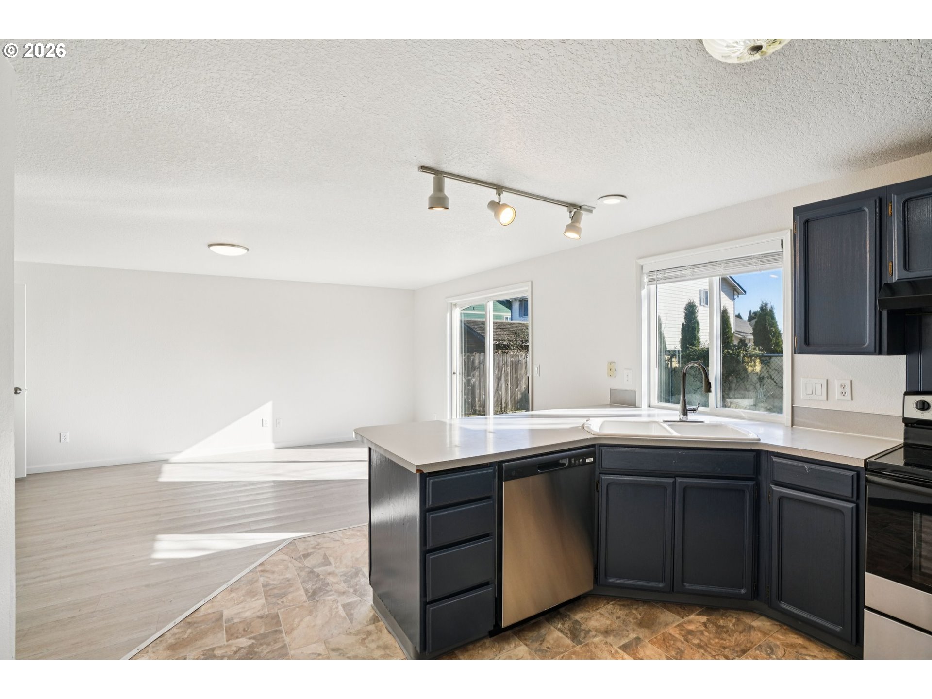 16005 Northeast 4th Street Vancouver, WA 98684 - Photo 10 of 28