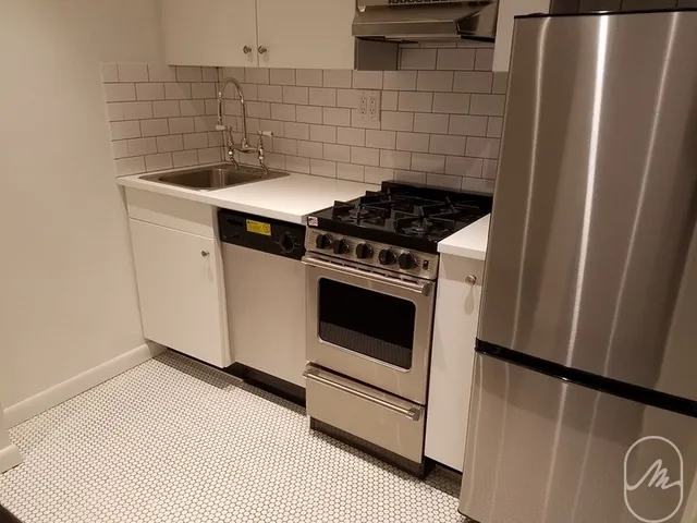$3,600 | 1435 York Avenue, Unit 7F | Lenox Hill