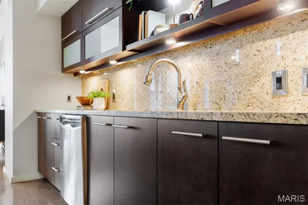 $279,900 | 915 Olive Street, Unit 910, St. Louis, MO 63101