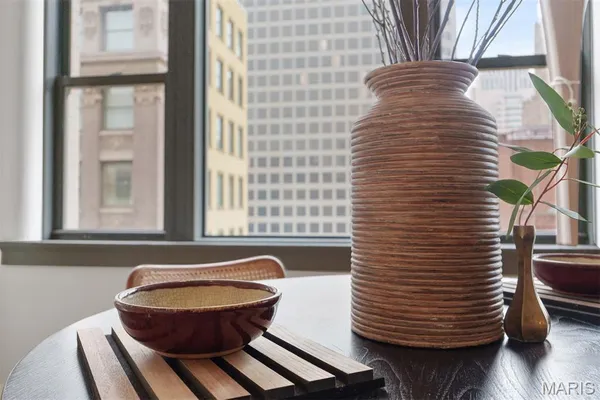 $279,900 | 915 Olive Street, Unit 910, St. Louis, MO 63101