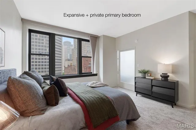 $279,900 | 915 Olive Street, Unit 910, St. Louis, MO 63101