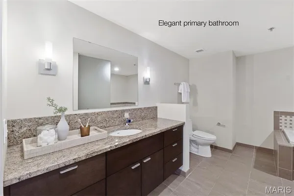 $279,900 | 915 Olive Street, Unit 910, St. Louis, MO 63101