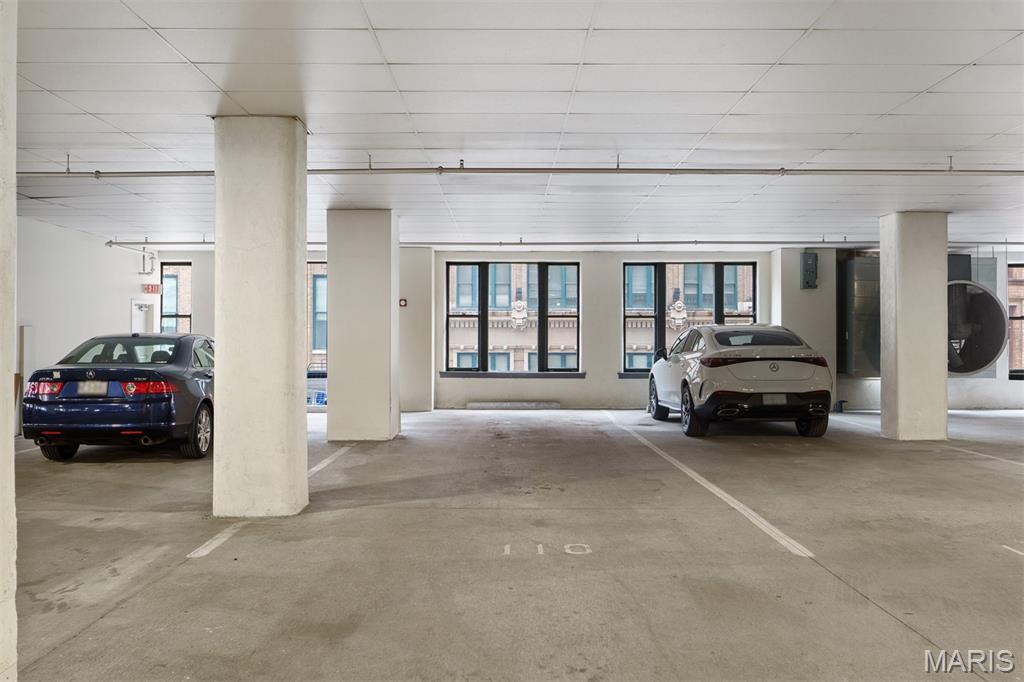 915 Olive Street, Unit 910 St. Louis, MO 63101 - Photo 32 of 61