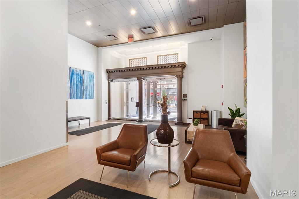 915 Olive Street, Unit 910 St. Louis, MO 63101 - Photo 40 of 61