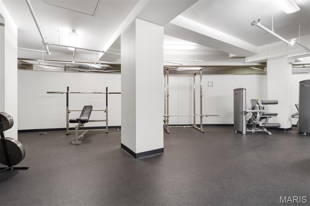 915 Olive Street, Unit 910 St. Louis, MO 63101 - Photo 49 of 61