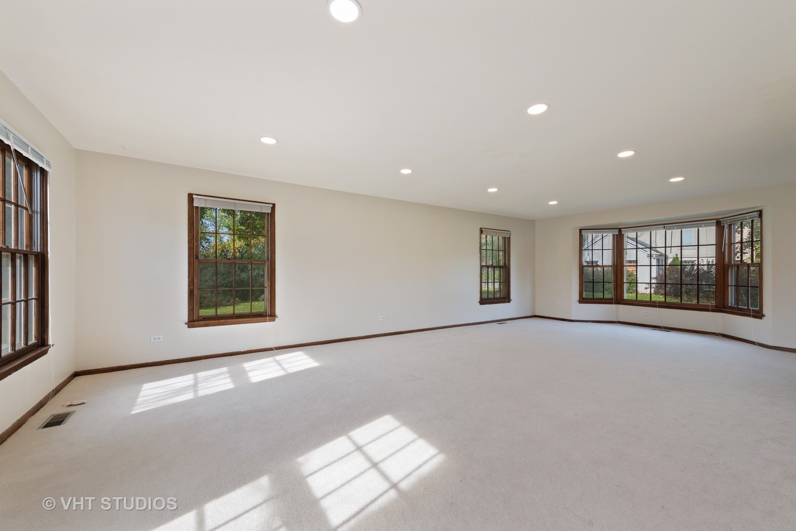 2121 Huntly Palatine, IL 60067 - Photo 6 of 31