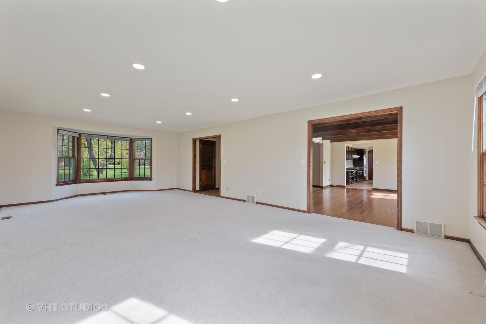 2121 Huntly Palatine, IL 60067 - Photo 7 of 31