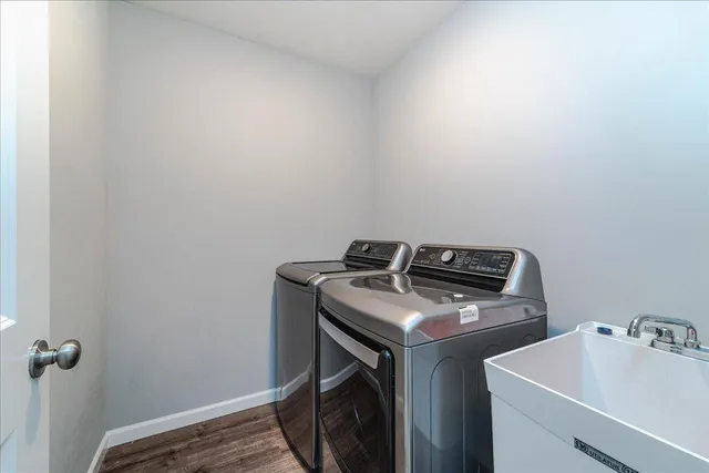 $375,000 | 922 Prestwick Drive, Belle Plaine, MN 56011