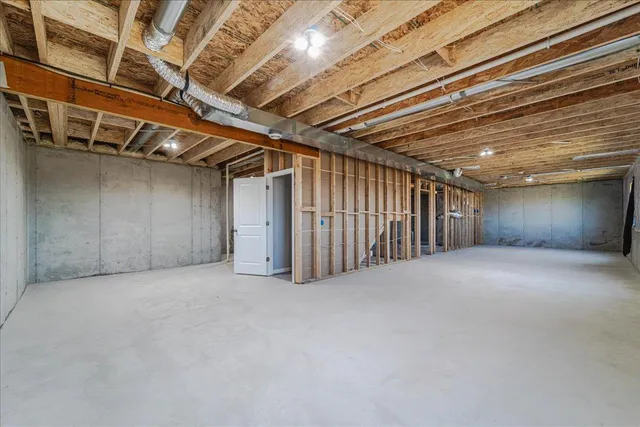 $375,000 | 922 Prestwick Drive, Belle Plaine, MN 56011