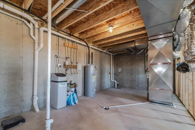 $375,000 | 922 Prestwick Drive, Belle Plaine, MN 56011