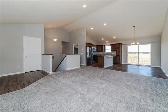 $375,000 | 922 Prestwick Drive, Belle Plaine, MN 56011