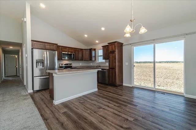 $375,000 | 922 Prestwick Drive, Belle Plaine, MN 56011