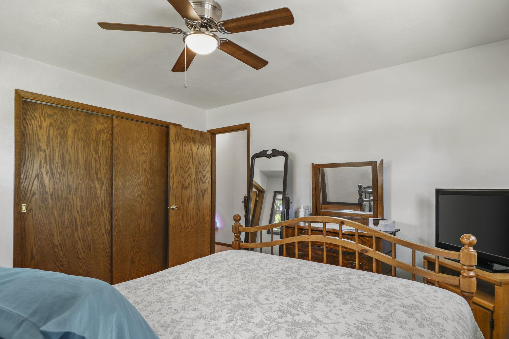 421 Patrick Waunakee, WI 53597 - Photo 17 of 35