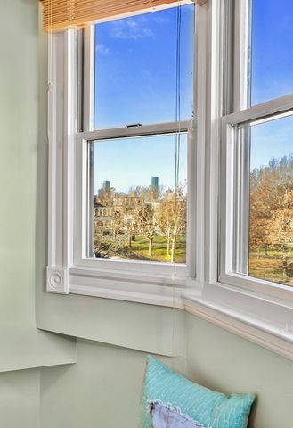 $685,000 | 819 East Broadway, Unit 4, Boston, MA 02127