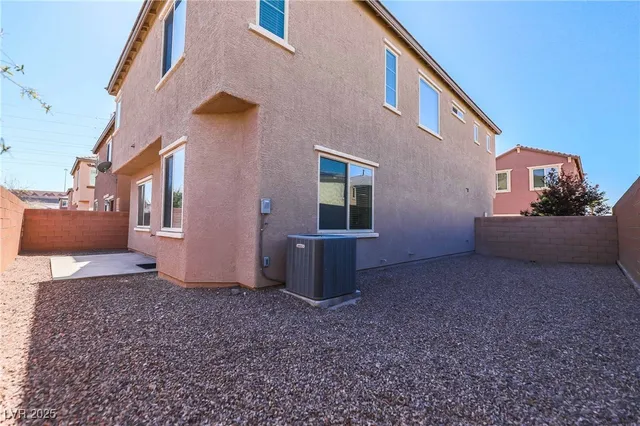 $2,050 | 716 Calamus Palm Place, Henderson, NV 89011