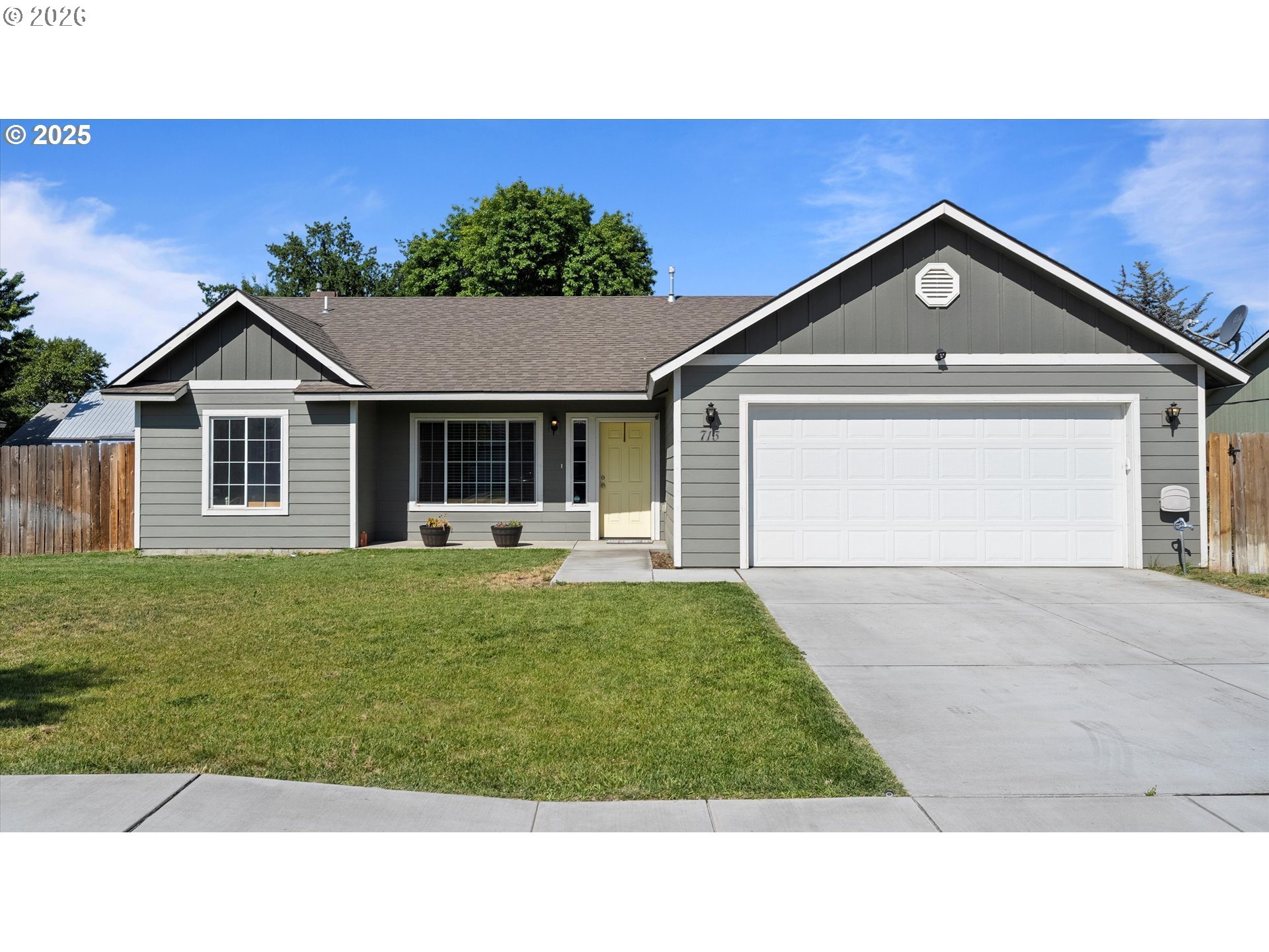 713 Miller Loop Umatilla, OR 97882 - Photo 2 of 26