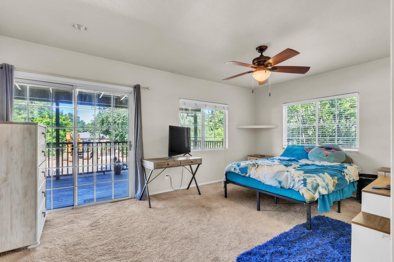 7568 Cripple Creek Road Citrus Heights, CA 95610 - Photo 22 of 46
