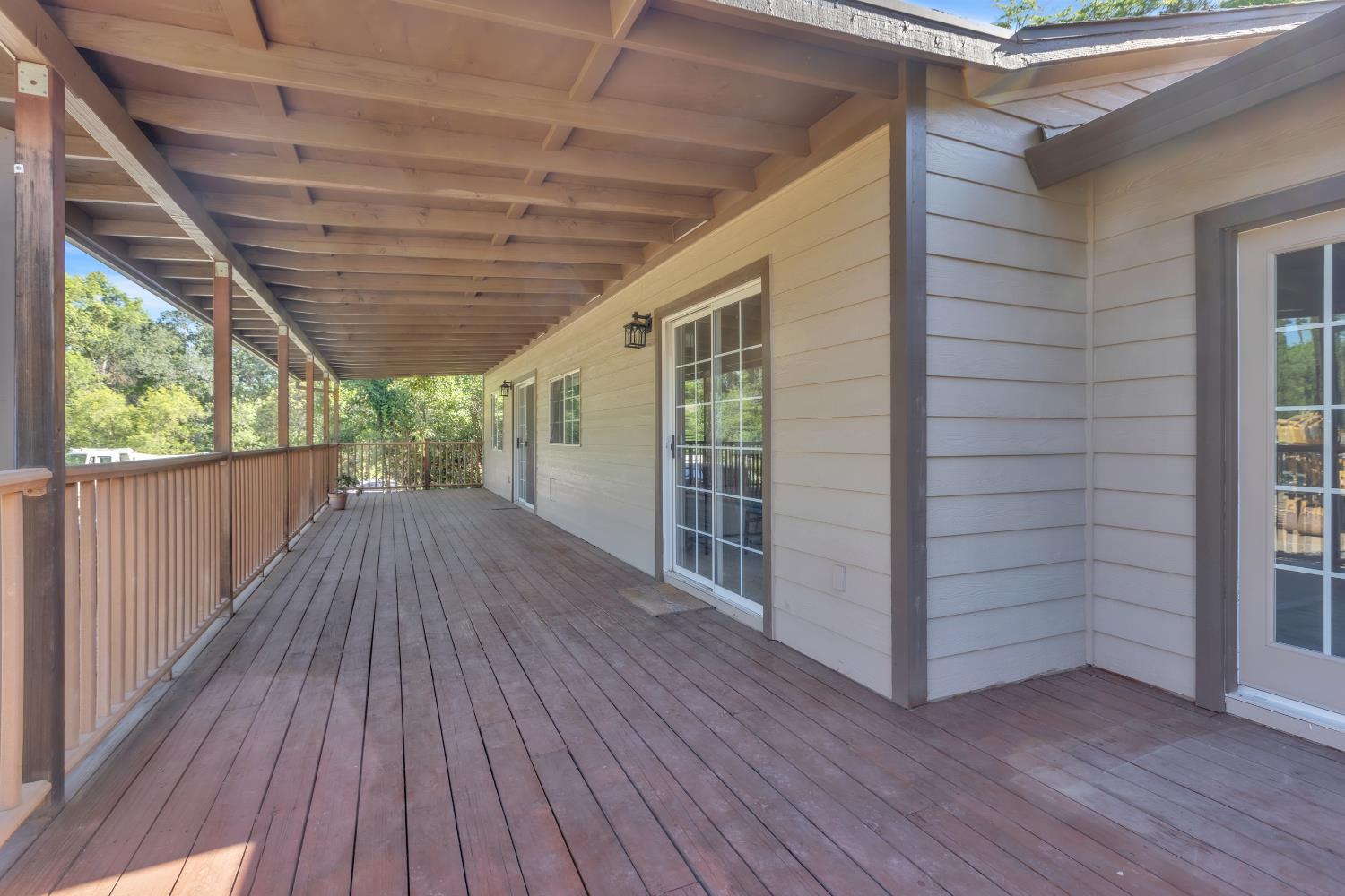 7568 Cripple Creek Road Citrus Heights, CA 95610 - Photo 10 of 46