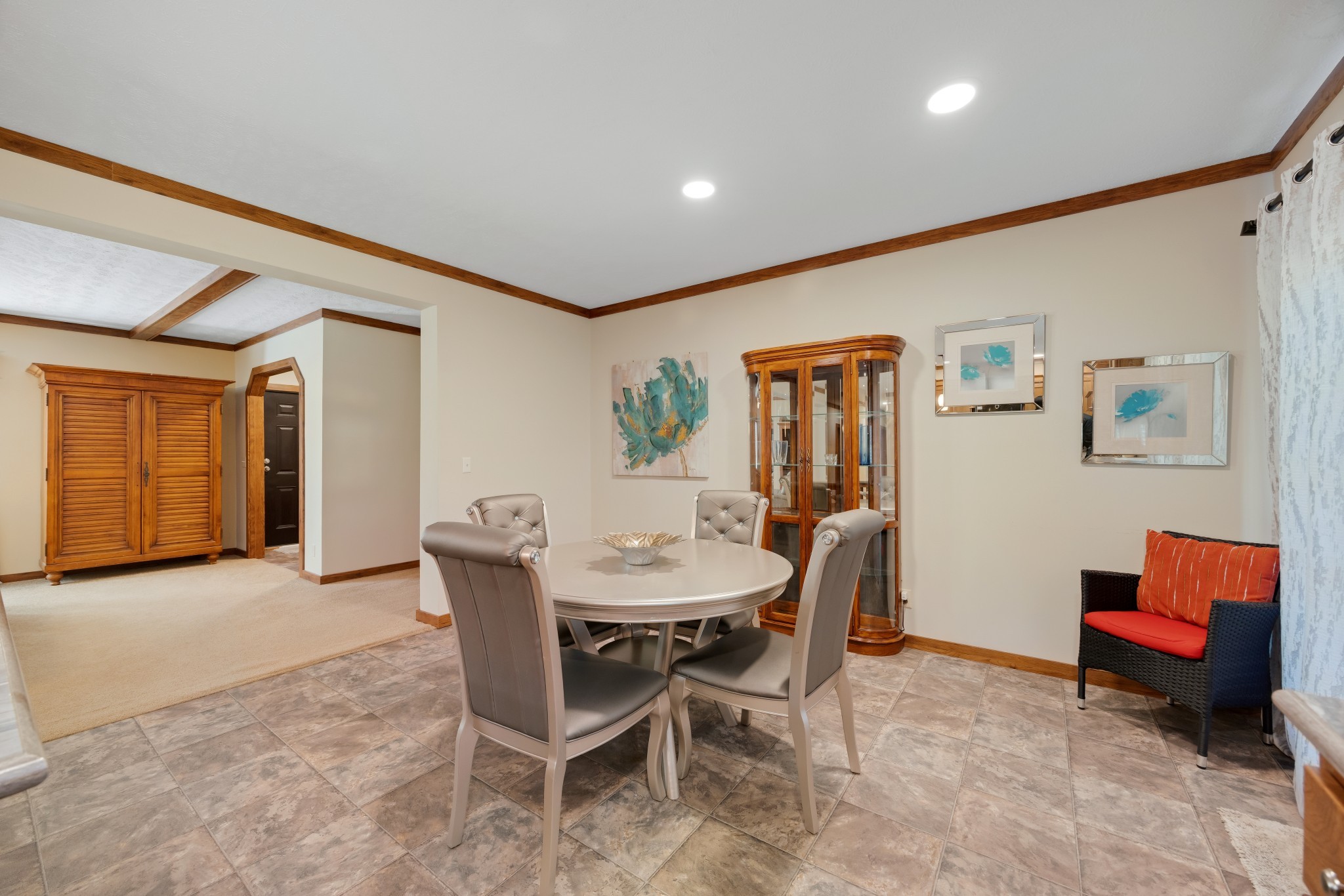978 Bancroft Road McDonald, TN 37353 - Photo 11 of 29 a dining room with furniture and window