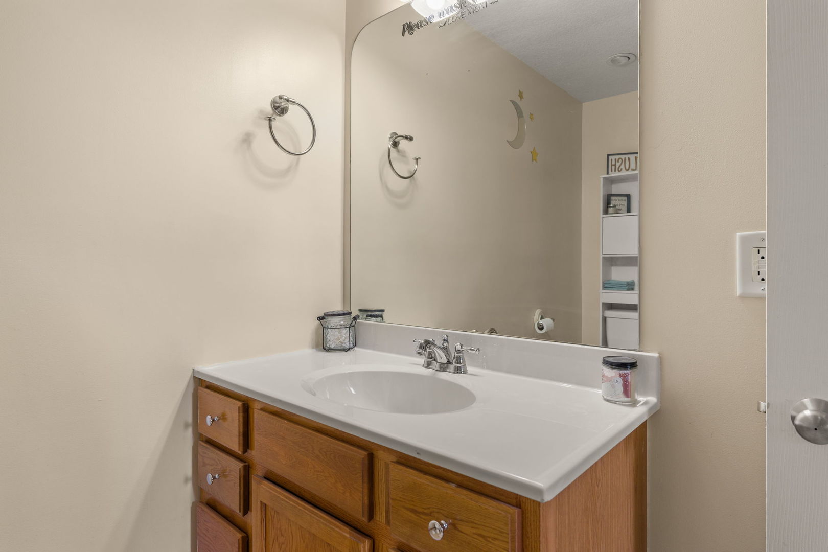 5343 Hillandale Road Davenport, IA 52806 - Photo 26 of 36