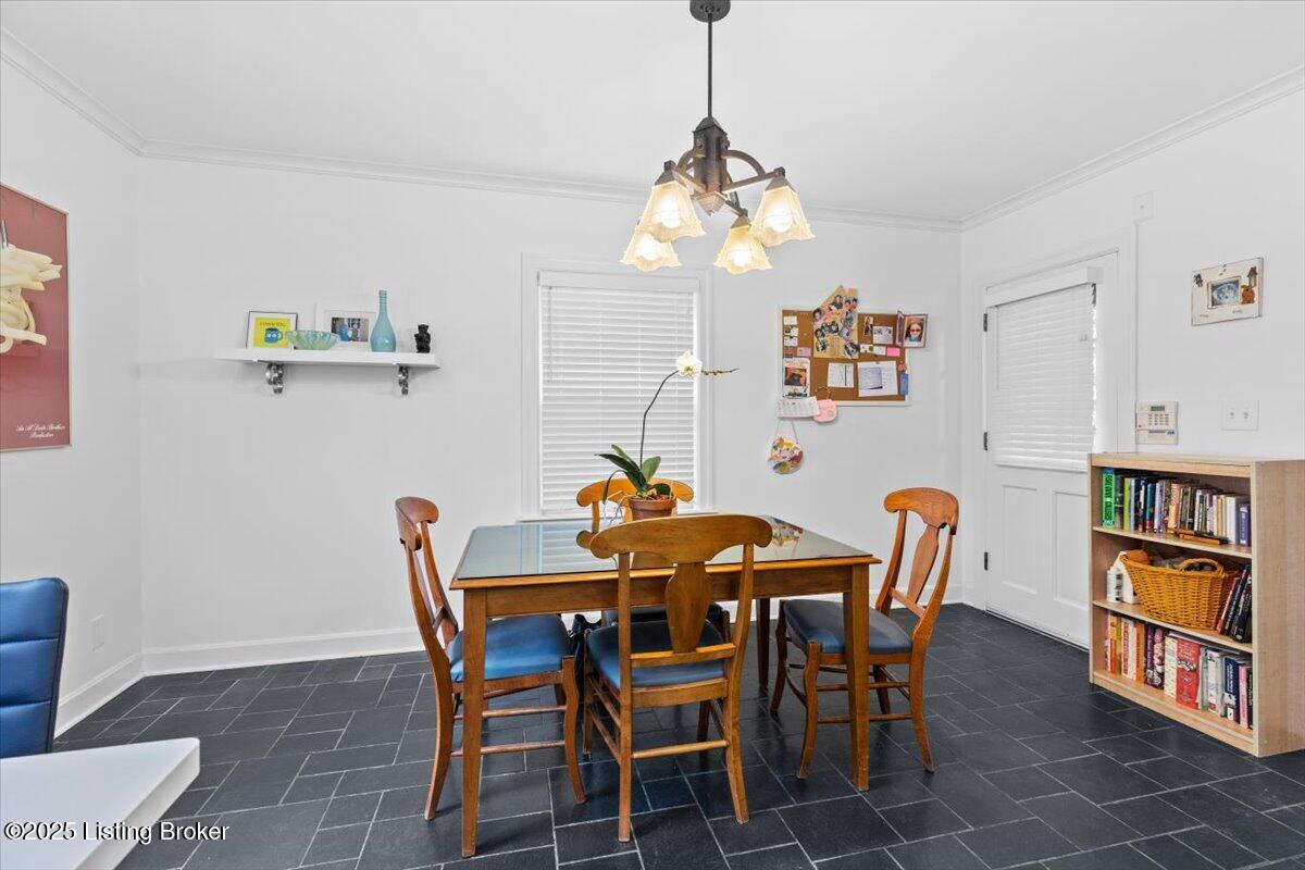 5612 Apache Road Louisville, KY 40207 - Photo 18 of 55 18-5612 Apache Rd-18