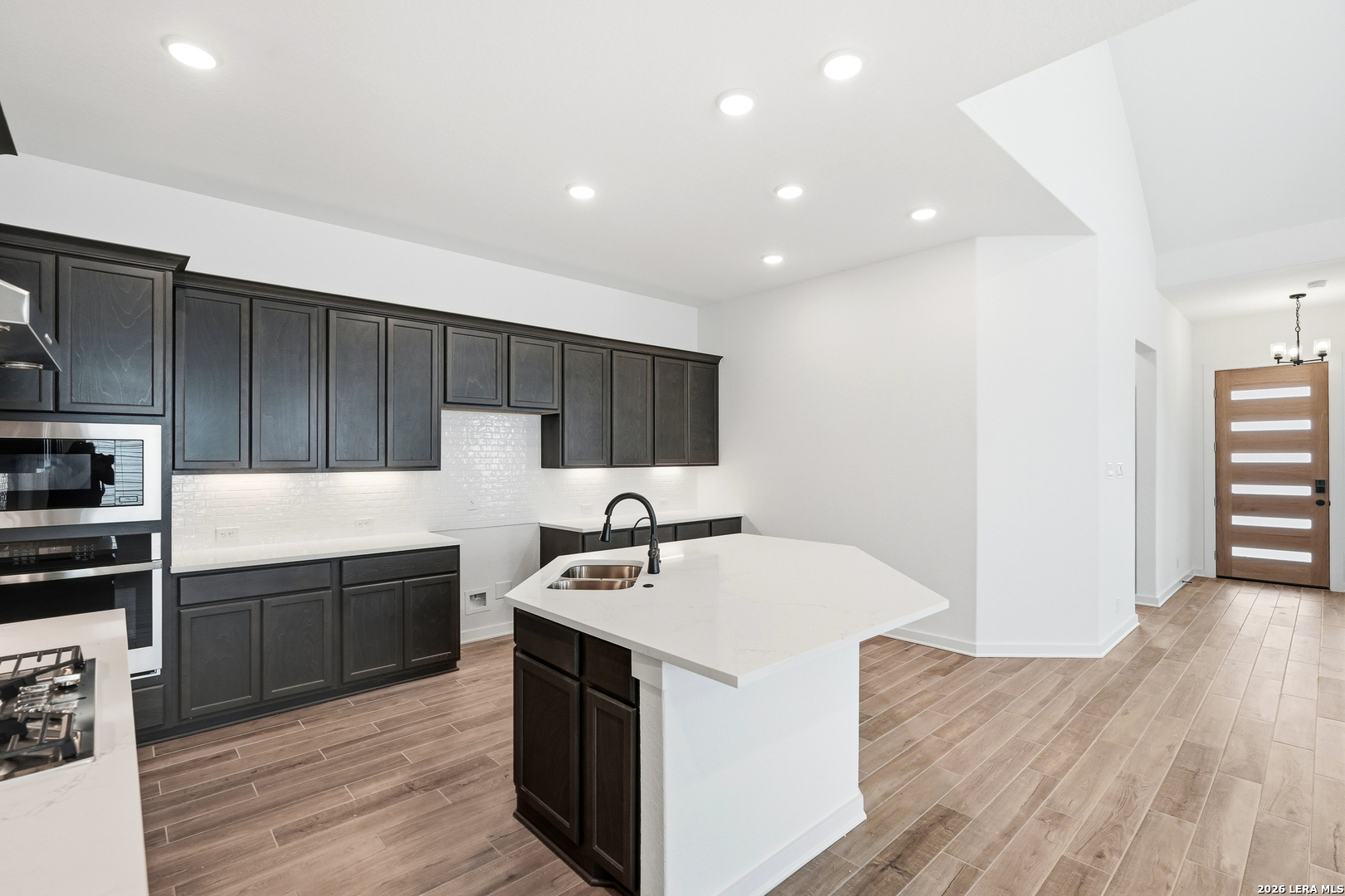 9427 Hidden Stone Schertz, TX 78154 - Photo 18 of 41