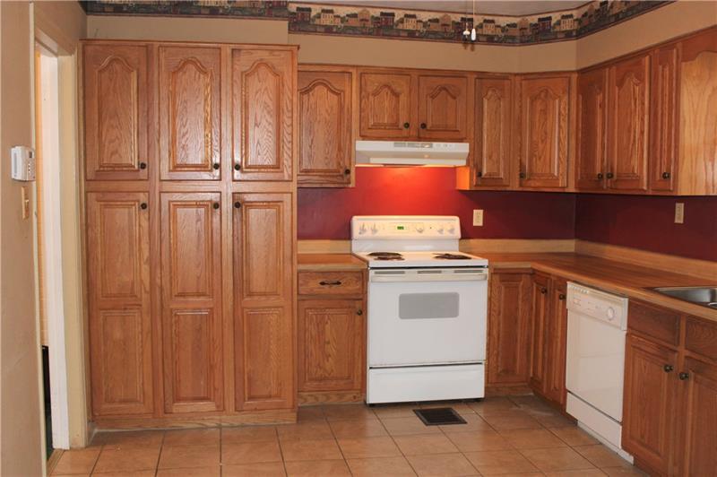 333 Henon Avenue Rochester, PA 15074 - Photo 8 of 19 Gallery Image 8